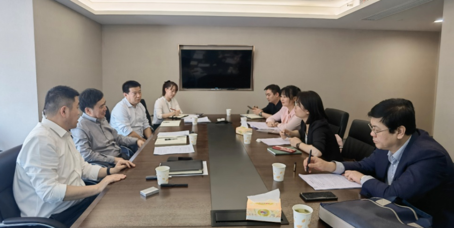 公司與經(jīng)開區(qū)管委會(huì)財(cái)政局、經(jīng)開渭發(fā)集團(tuán)座談